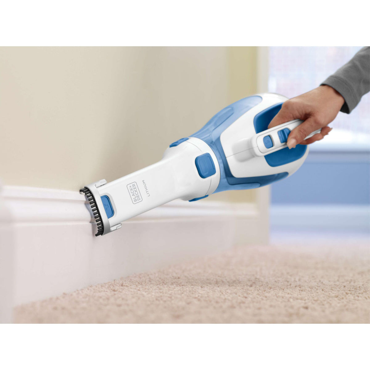 Cordless Handheld Vacuum with Rotating and Extendable Nozzle P930733